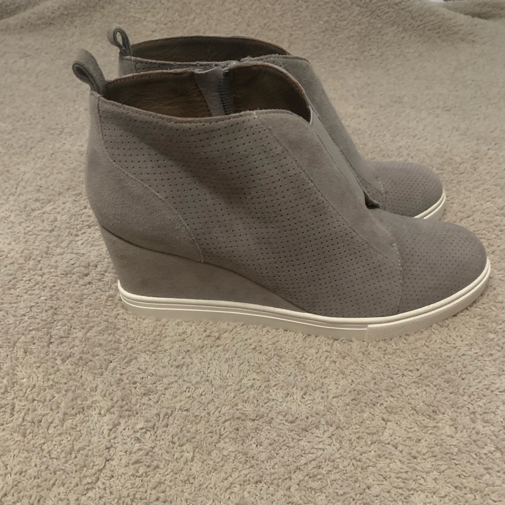 Linea Paolo Ankle Boot - New Without Tags